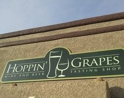 Hoppin' Grapes Wine and Beer Bar景点图片
