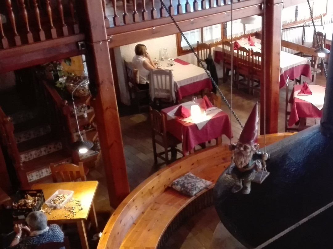 L'Espunyola餐馆和美食-Els Roures