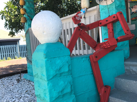 Londono Art Studio-塔彭斯普林斯必去景点