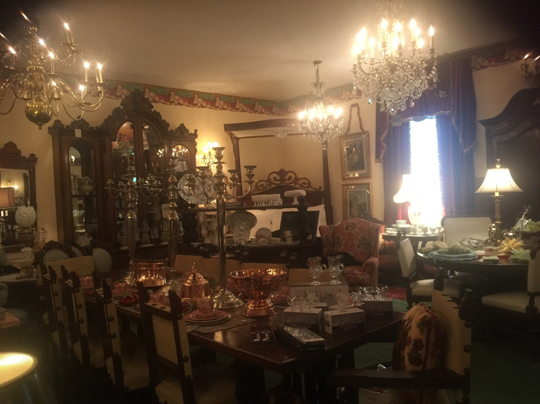 Irish Acres Gallery of Antiques-Versailles必去景点