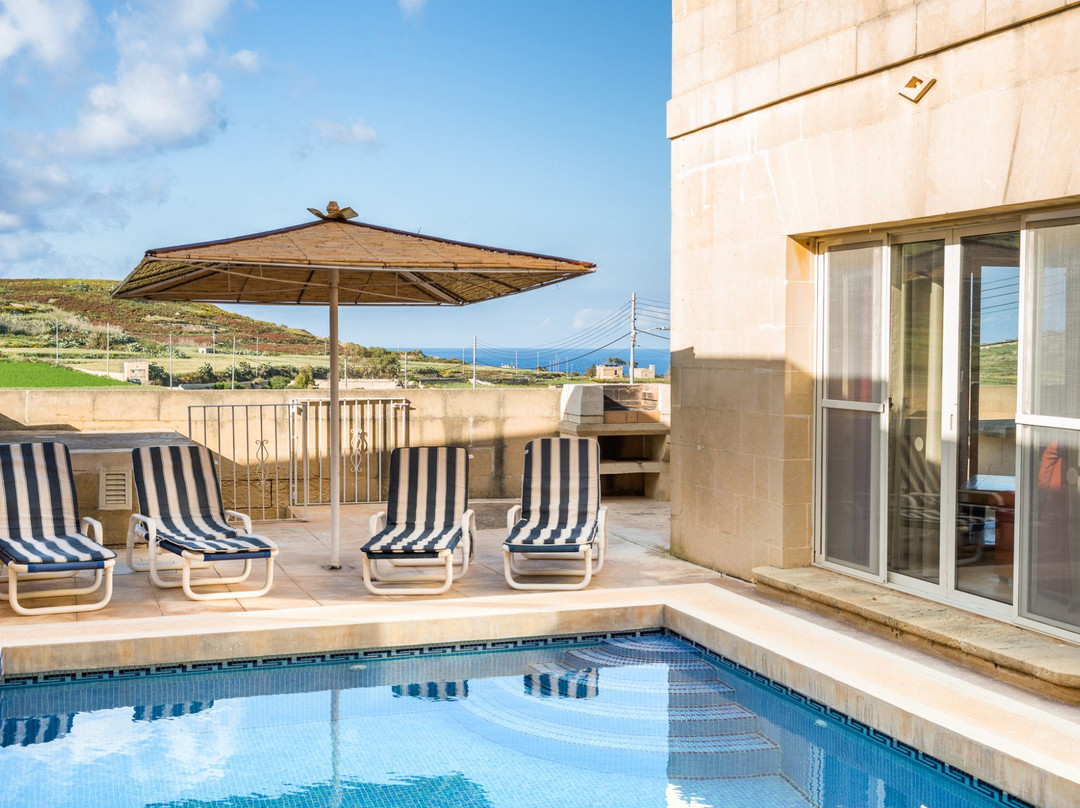 Ghasri酒店住宿-Villa Al Faro b&b