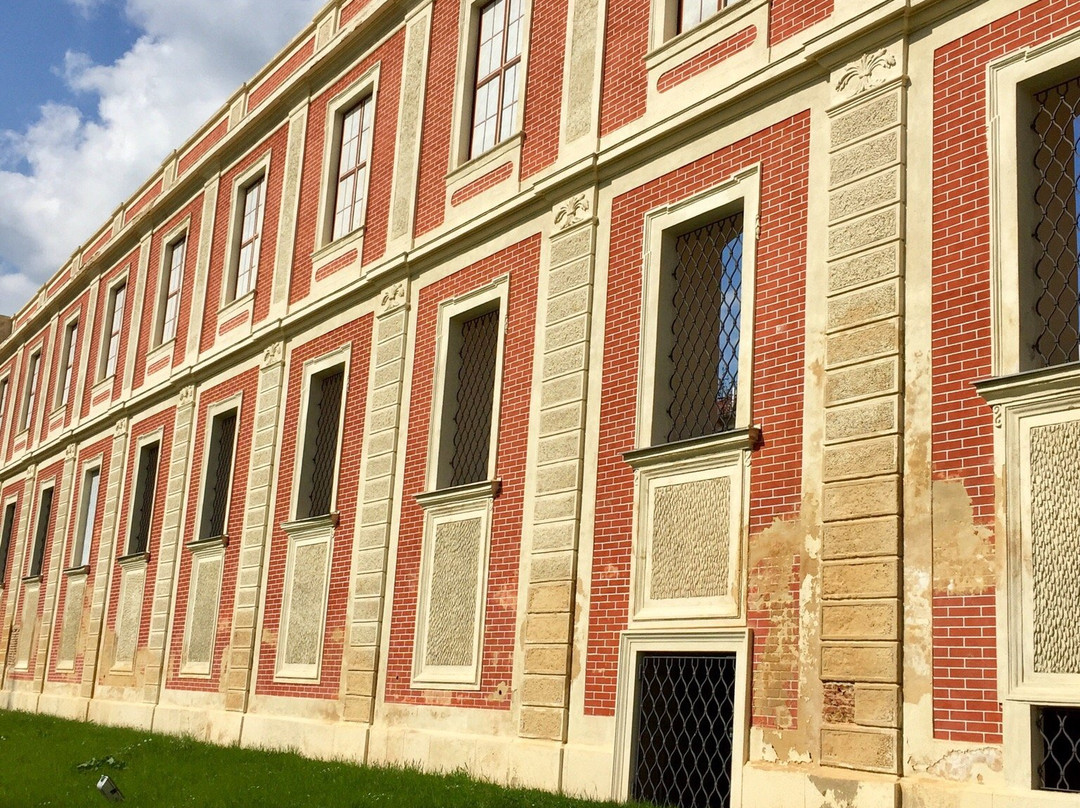 Castle Ostrov-岛城必去景点