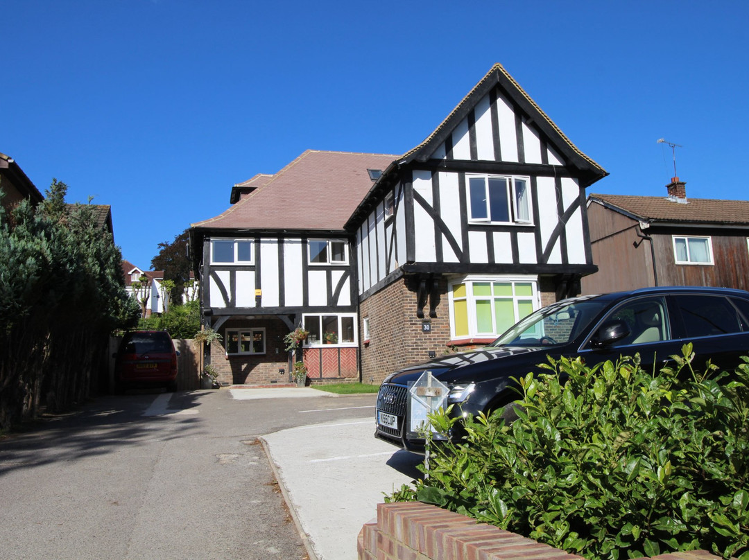 Hazel Residence主图