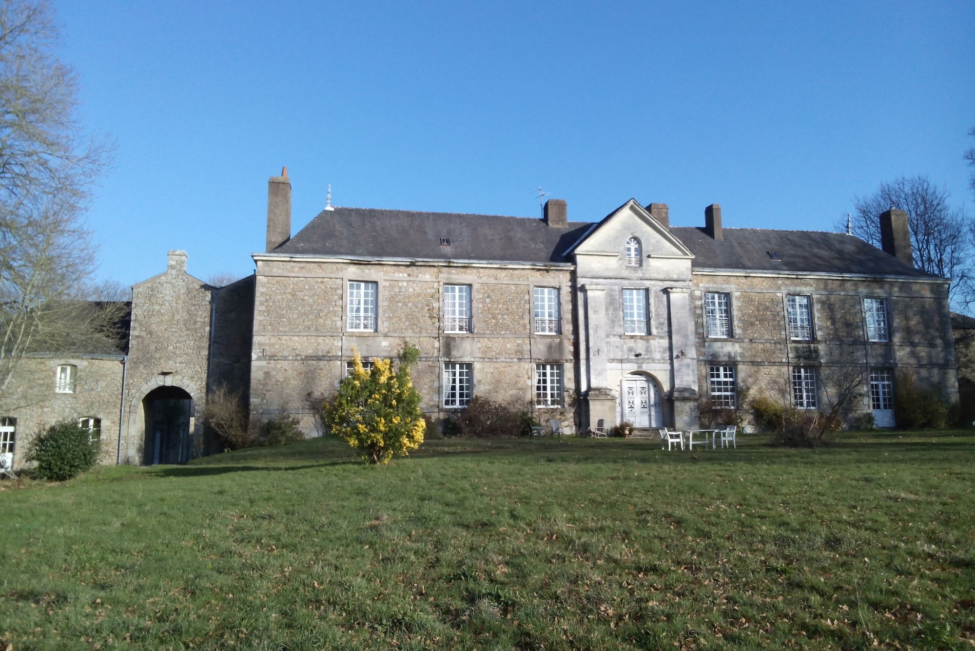 Chateau de Pont-Sal-官方