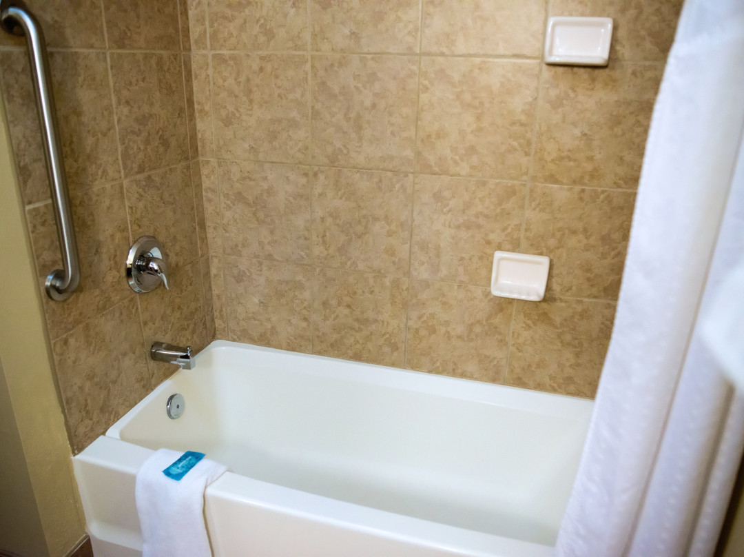 Holiday Inn Express Devils Lake By IHG主图