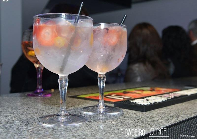 Buarcos旅游景点-Picadeiro Lounge