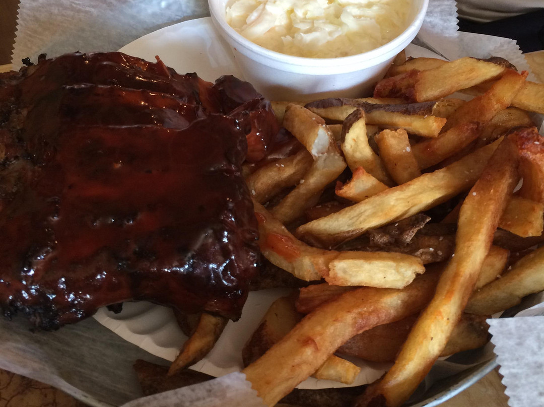 Hickorys Charbroil Grill