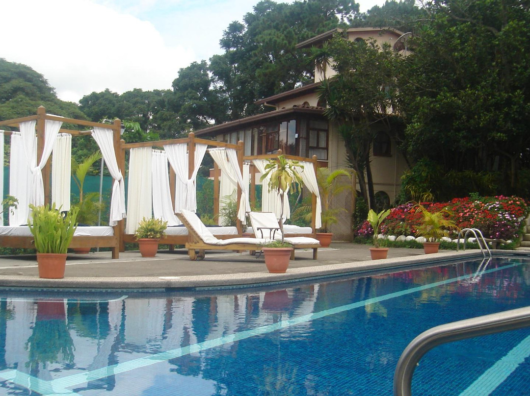 La Catalina Hotel & Suites