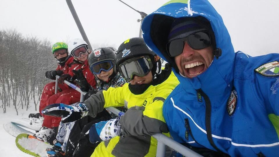 Oneleven Snowboard & Freeski School景点图片
