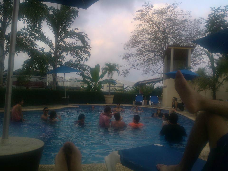 Paraiso del Pescador Hotel-泳池