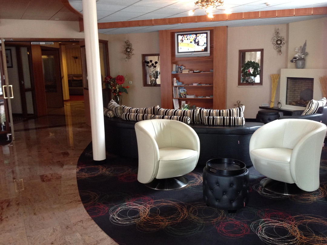 SuyderSee Hotel主图