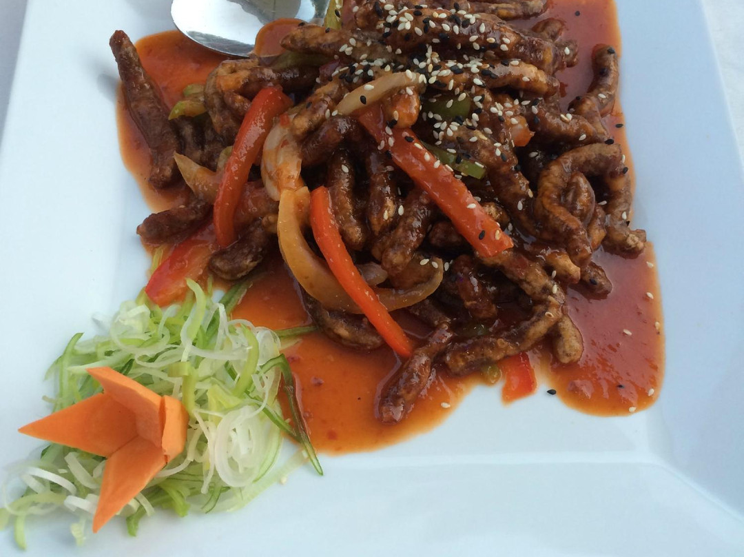 阿尔比尔餐馆和美食-Ling's International Restaurant