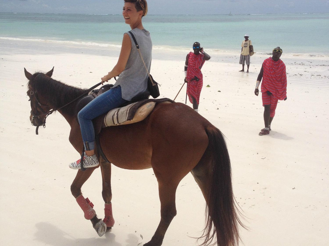 Maisha Mazuri Horse Riding Club-基万嘎必去景点