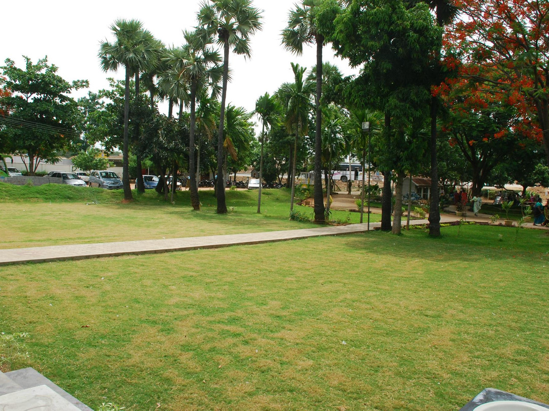 Hotel Paviesh Park主图