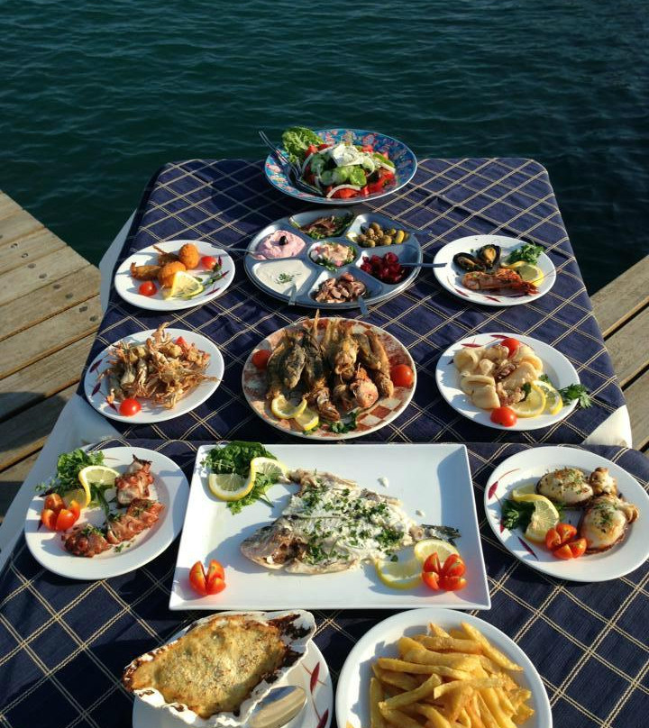 Zygi餐馆和美食-Captain's Table