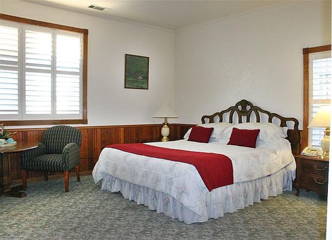 Rogelio's Dine & Sleep Inn-官方