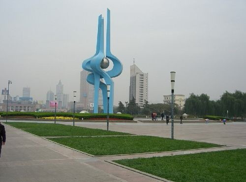 泉城广场-济南市必去景点