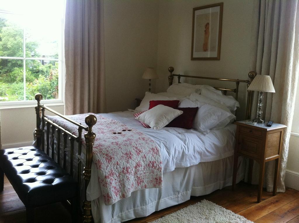 The Old Parsonage-官方