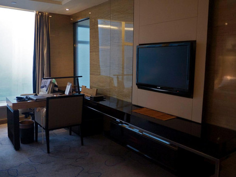 天津中心唐拉雅秀酒店主图