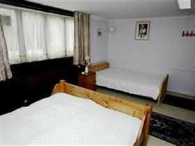 Royalty Hostel-客卧