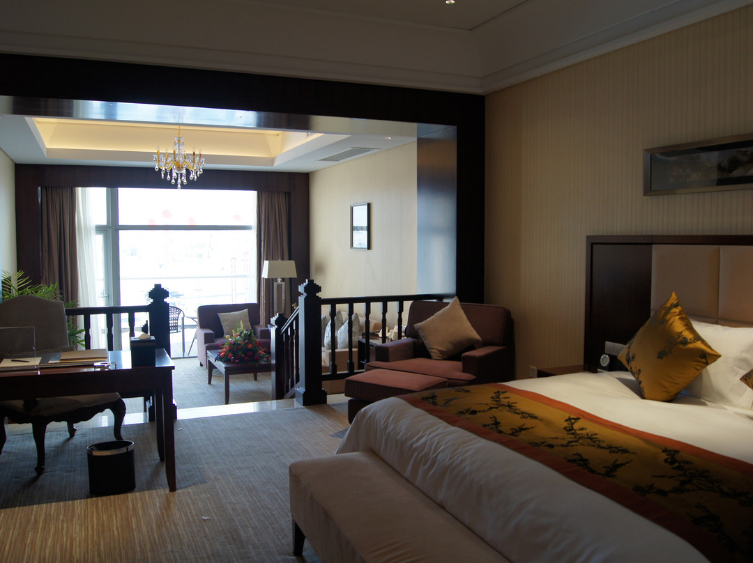 九华山嘉润凯莱大饭店主图