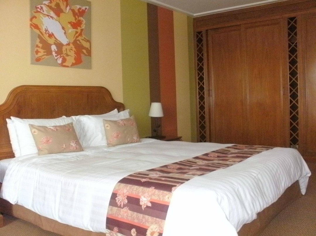 潘戴维河畔度假酒店主图