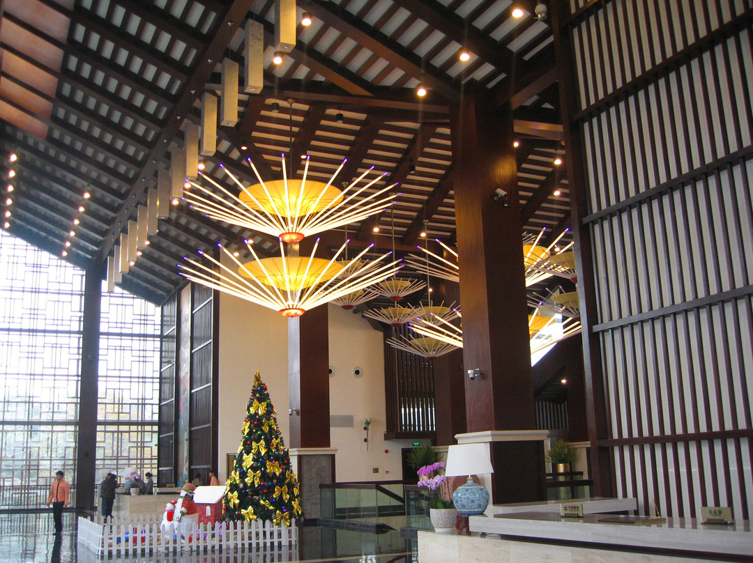 广州莲花山粤海村酒店主图