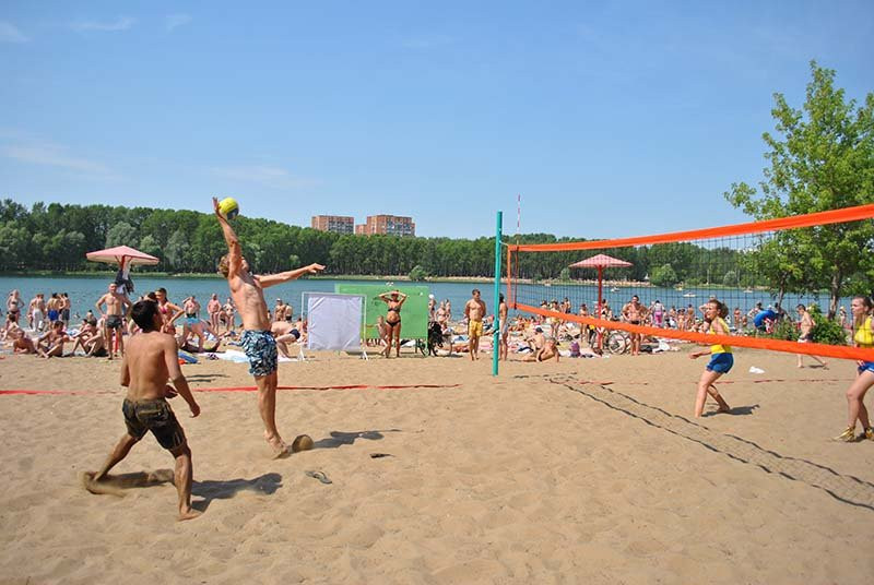 The Beach on the Svetloyarskoye  Lake景点图片
