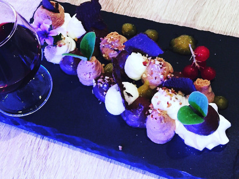 邦多勒餐馆和美食-Le Square