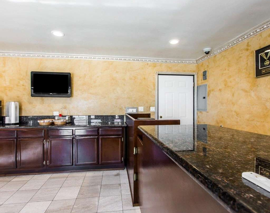 太平洋海岸公路罗德威旅馆及套房主图