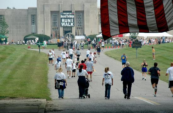 Crown Hill Cemetery-印第安纳波利斯必去景点