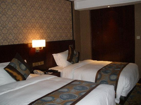 百瑞运河大饭店主图