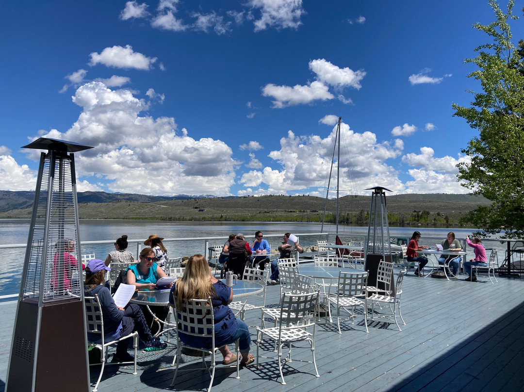 Lakeside Lodge Resort & Marina主图