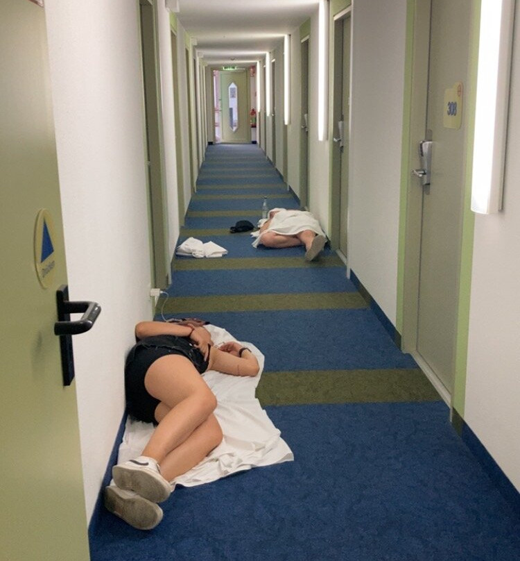 宜必思快捷科隆勒沃库森城市酒店主图