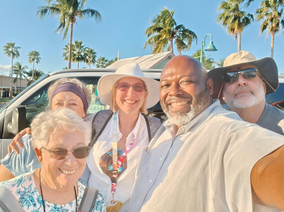 3B's Taxi Tours & Transportation Services-弗里波特必去景点