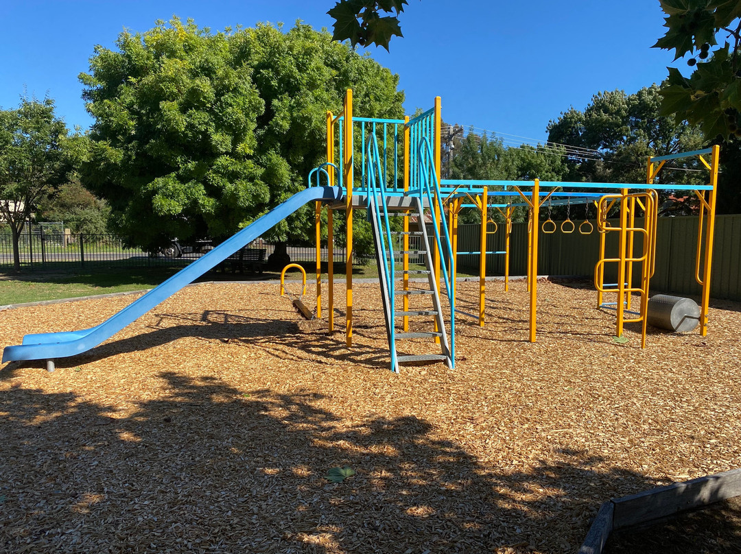 Bicentennial Park Playground景点图片