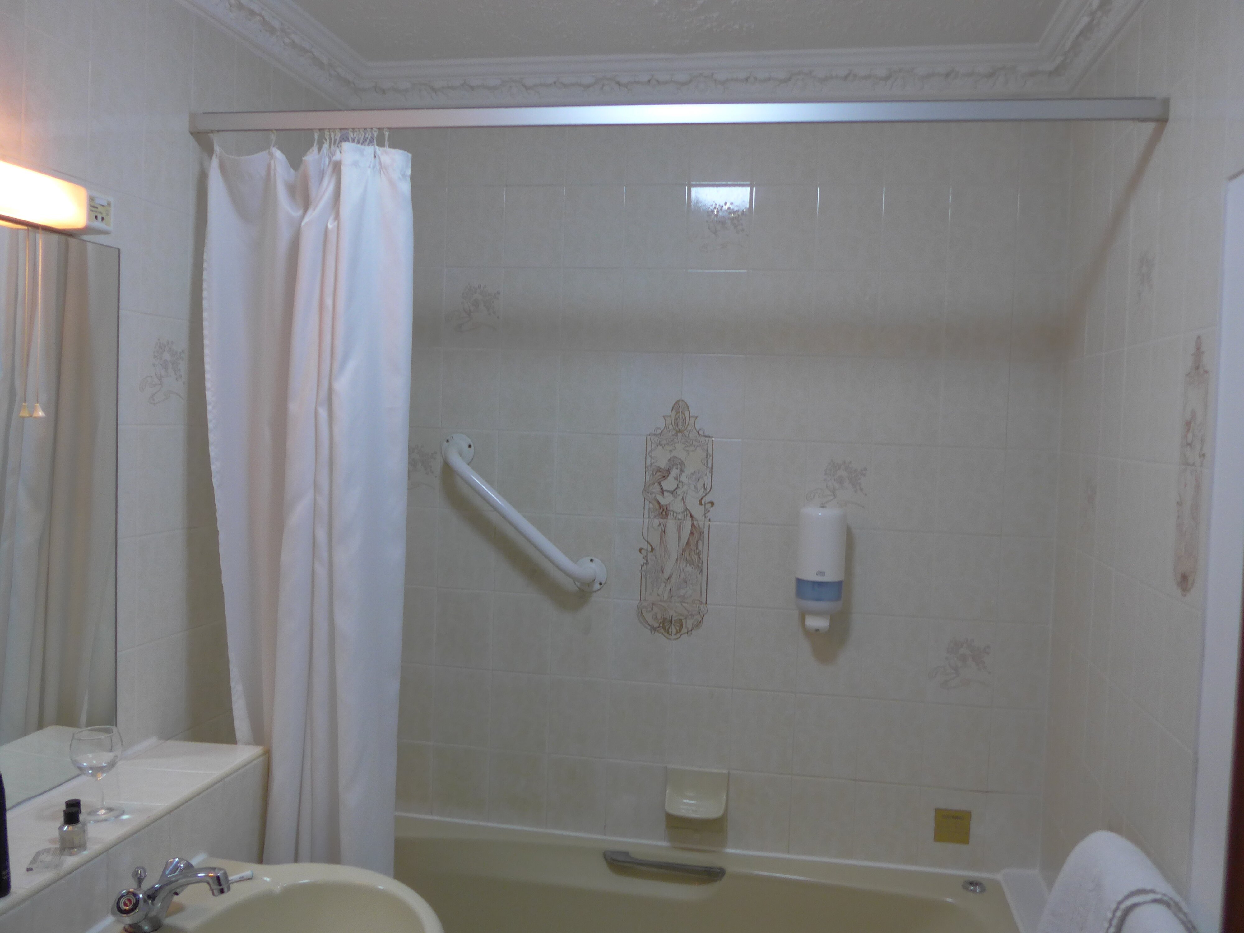 Devoncourt Resort & Apartments-浴室