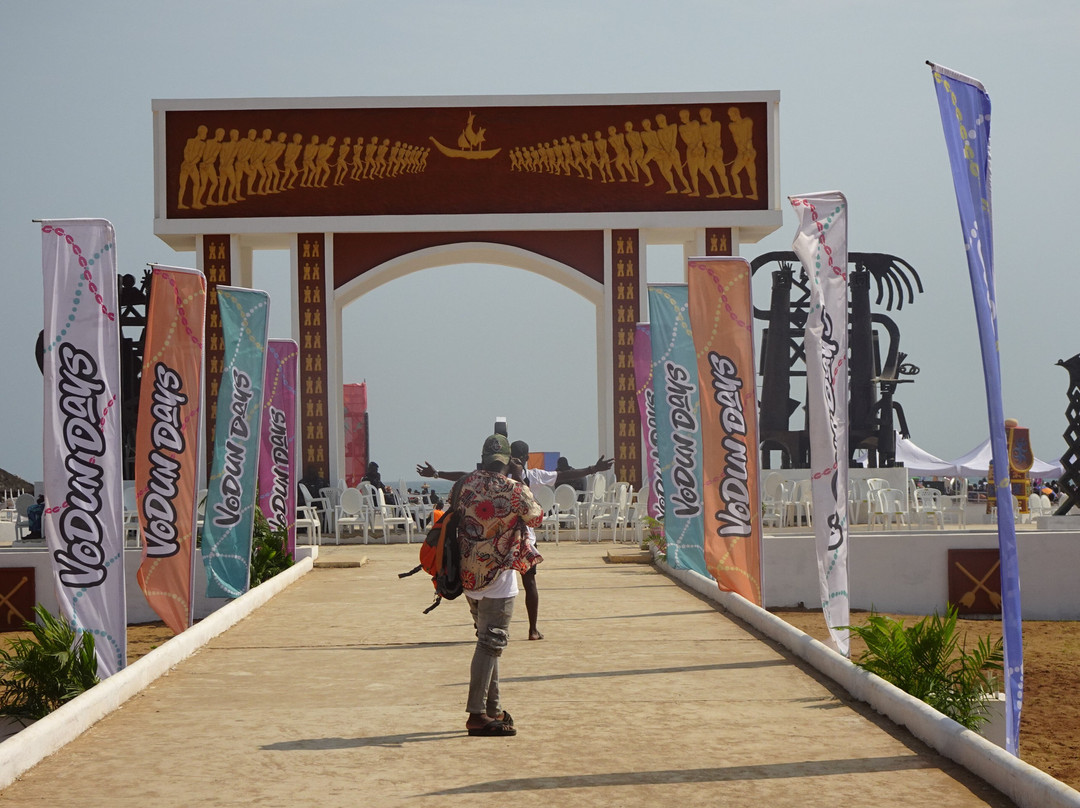 La Porte Du Non Retour-Ouidah必去景点