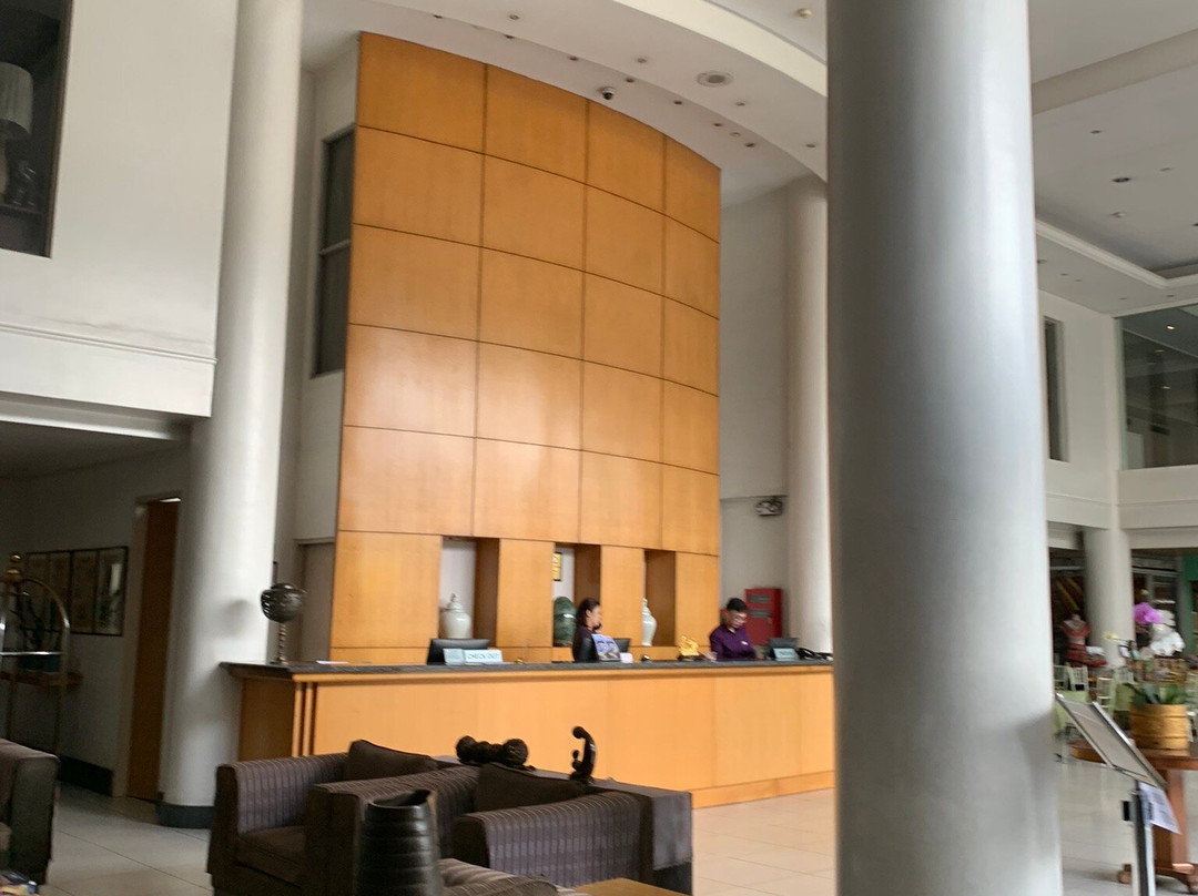 最高会展广场酒店主图