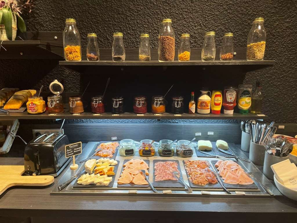 圣恩佐里德设计酒店主图