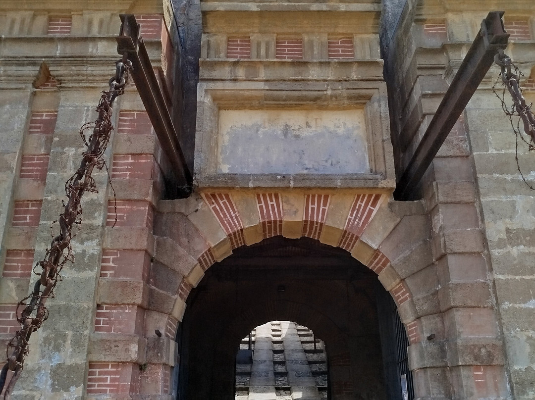Fort de Bellegarde景点图片