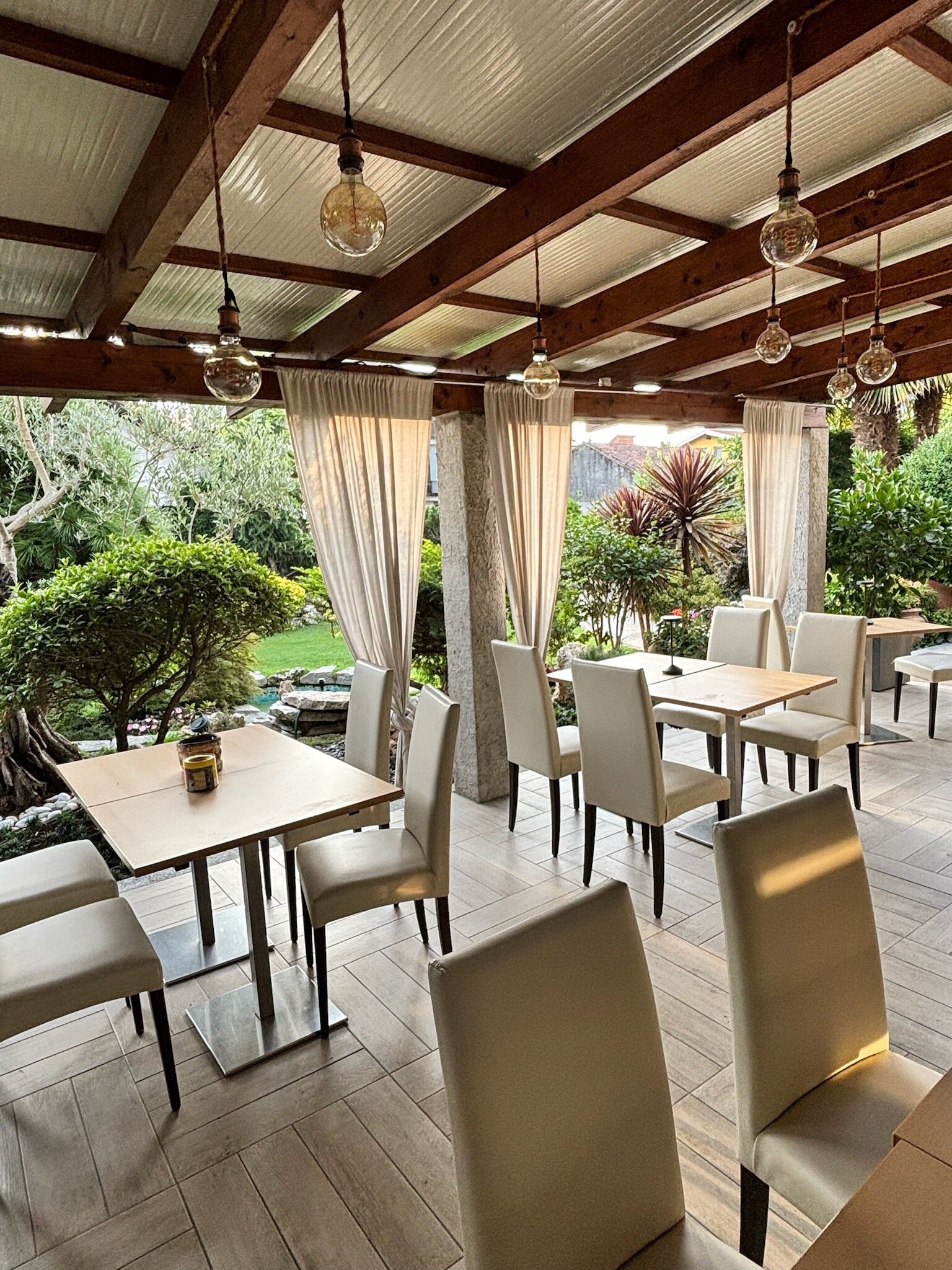 Garibaldi - Hotel & Restaurant-官方