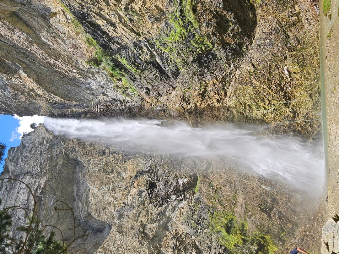 Cascade de Saint-Benoit景点图片
