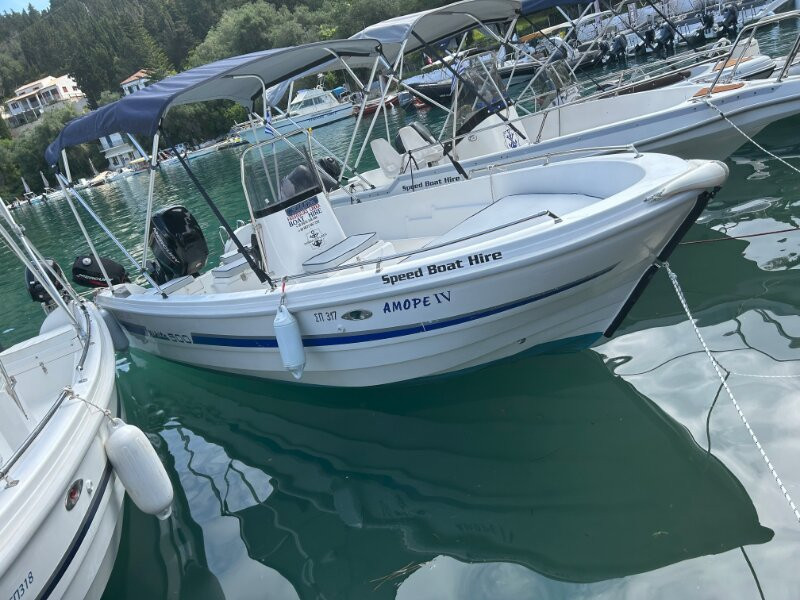 Fasoulias Boat Rent-Lakka必去景点