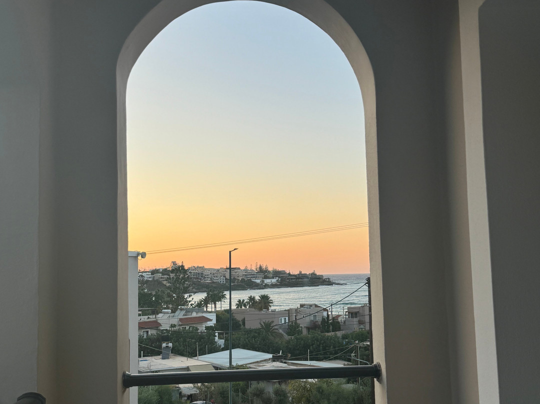 彩虹公寓酒店主图