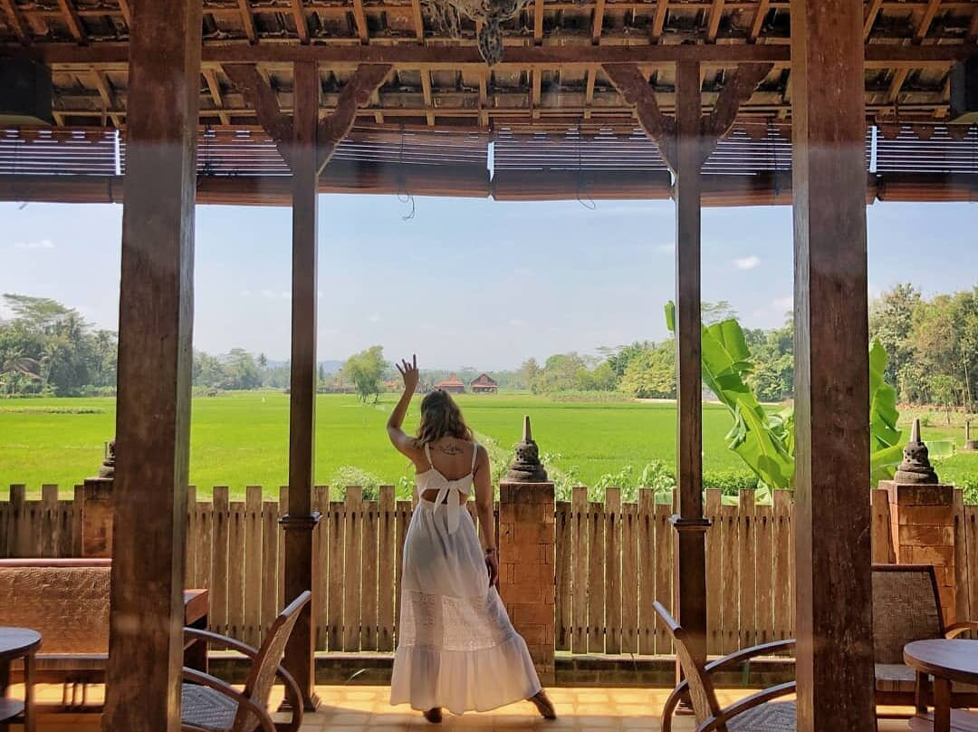 The Amrta Borobudur主图