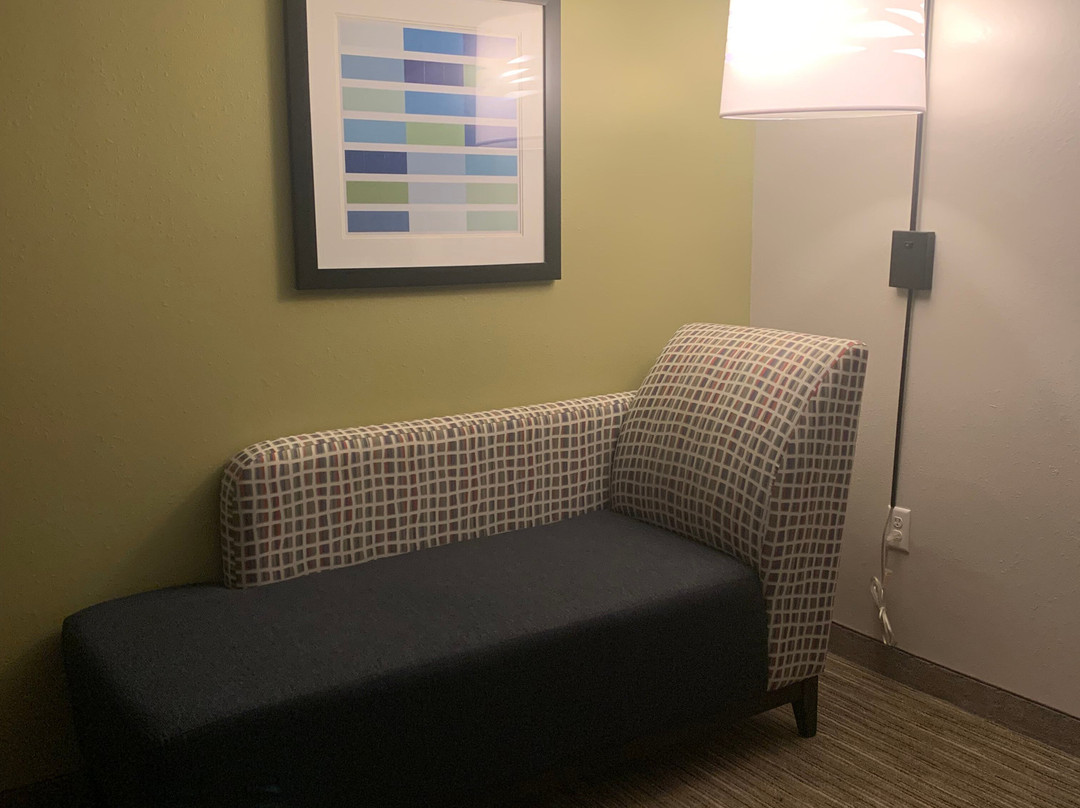 Holiday Inn Express Minneapolis West - Plymouth by IHG主图