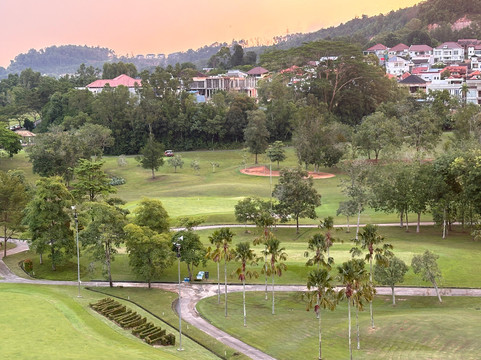 Sukajadi Golf Course-巴淡岛必去景点