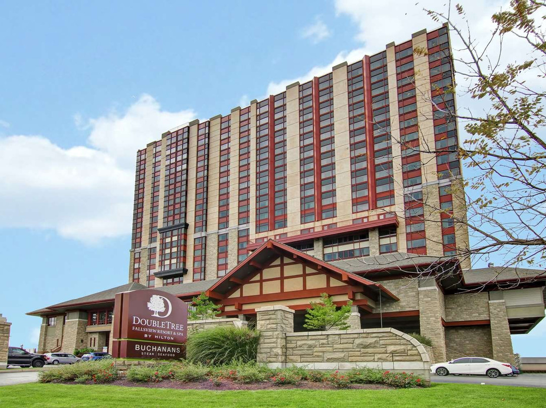 DoubleTree Fallsview Resort & Spa by Hilton - Niagara Falls