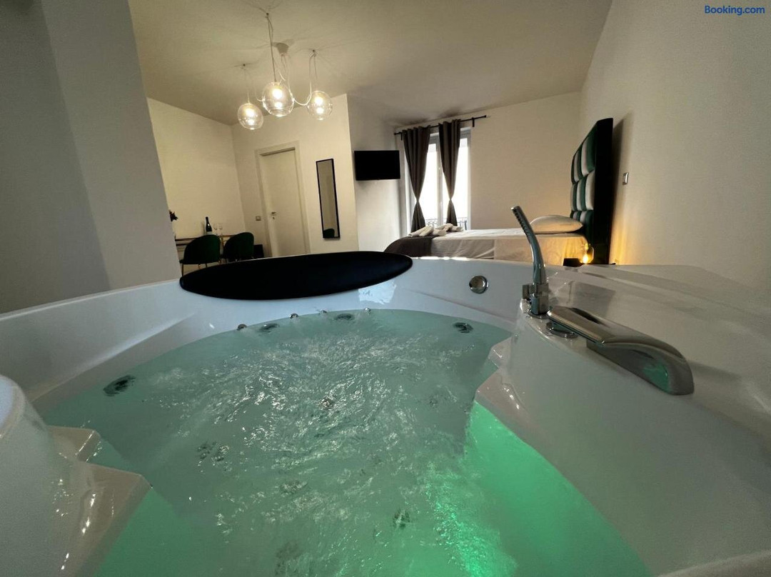 Habitat Luxury Suites主图